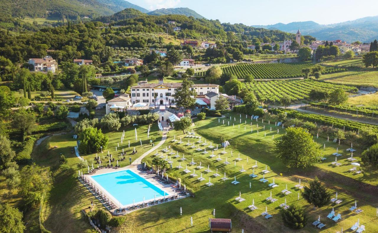 Hotel Villa Cariola Caprino Veronese Exterior photo