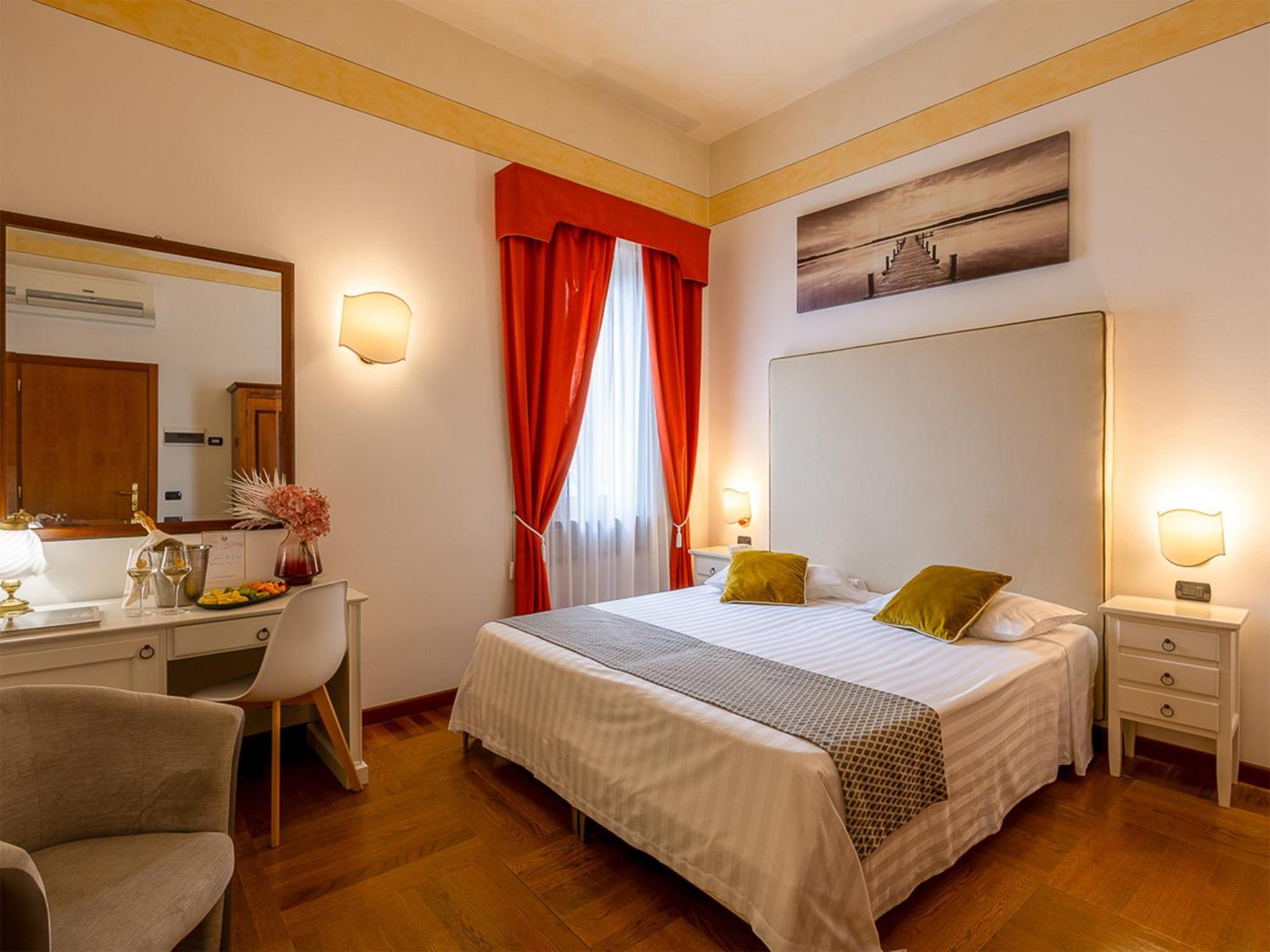 Hotel Villa Cariola Caprino Veronese Exterior photo
