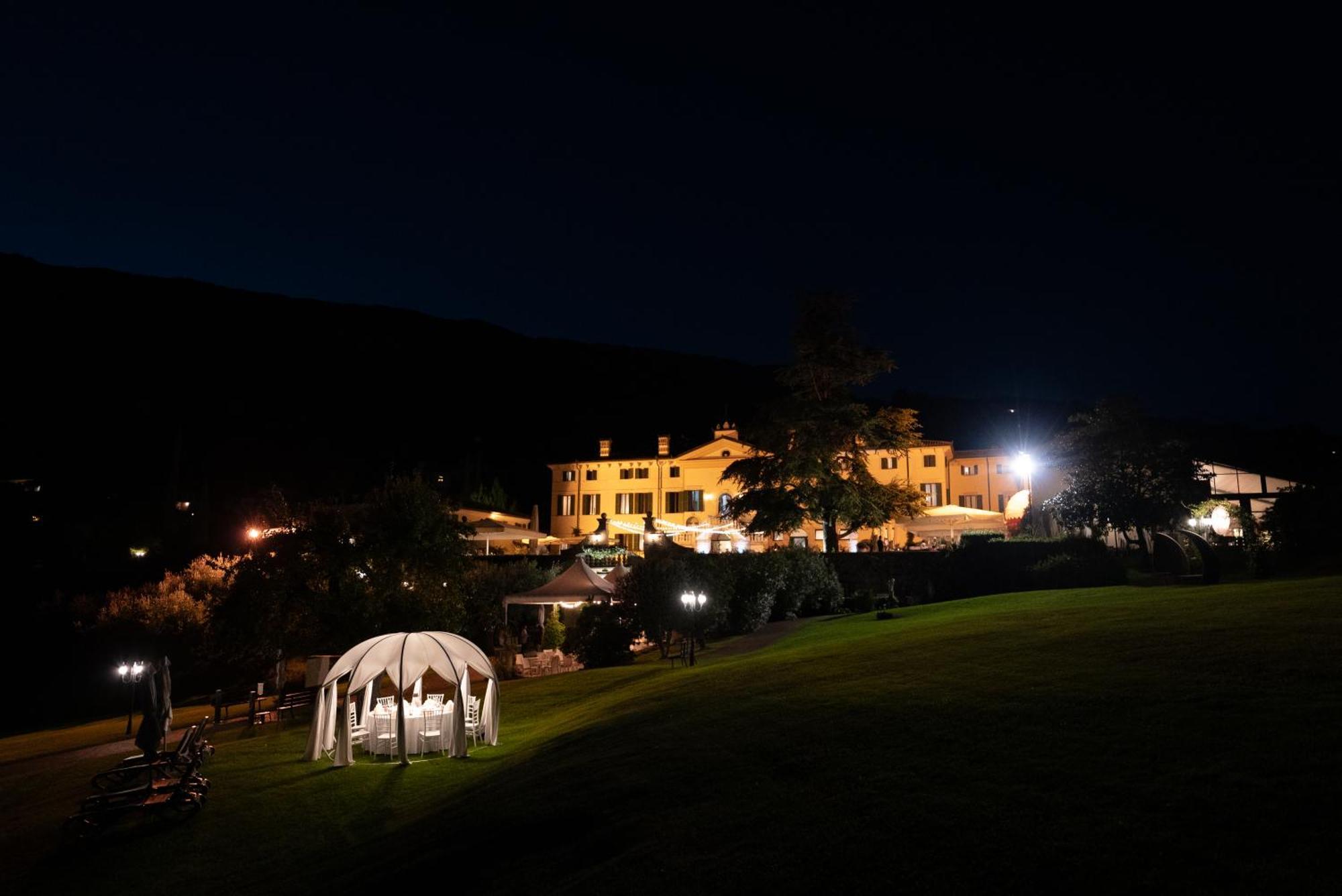 Hotel Villa Cariola Caprino Veronese Exterior photo