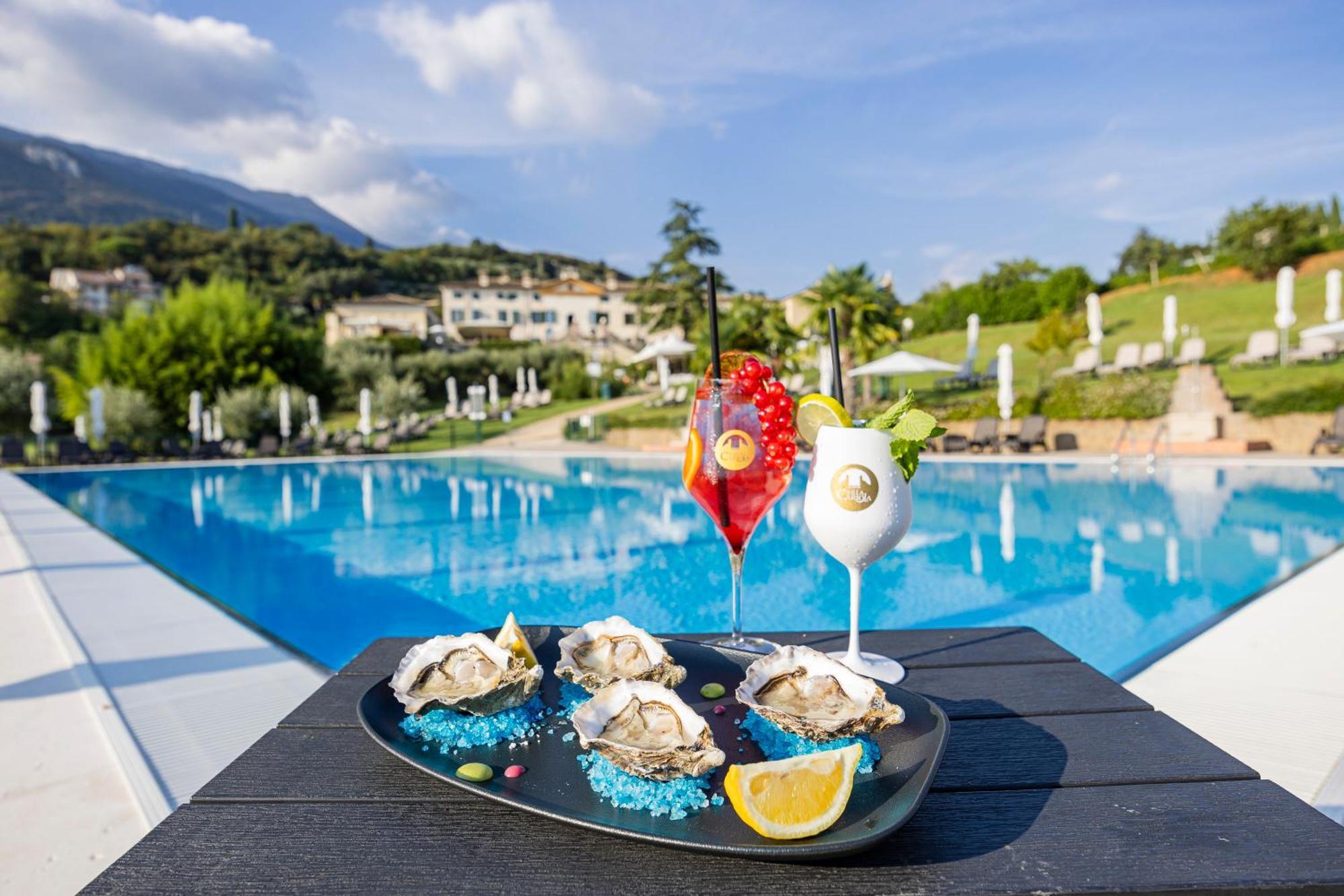 Hotel Villa Cariola Caprino Veronese Exterior photo