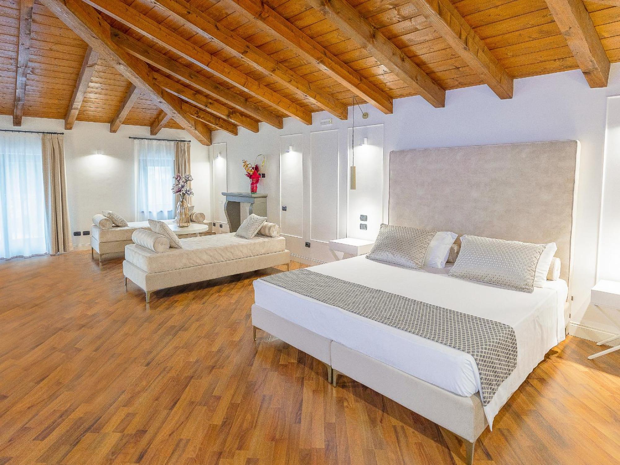 Hotel Villa Cariola Caprino Veronese Exterior photo